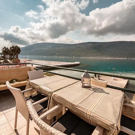 Apartments Batricevic Herceg Novi Exterior photo